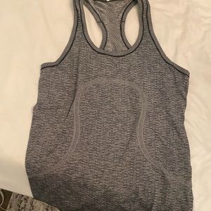 lululemon gray/black tank top. Good condition no snags gently used. Size 10